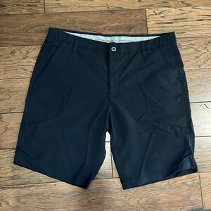 Under Armour Shorts Mens 38 Black golf short